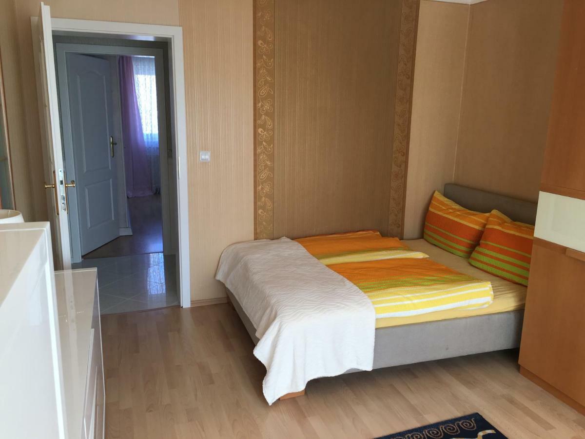 5 Sterne Ferienwohnung Cattaleya Emden Exteriör bild